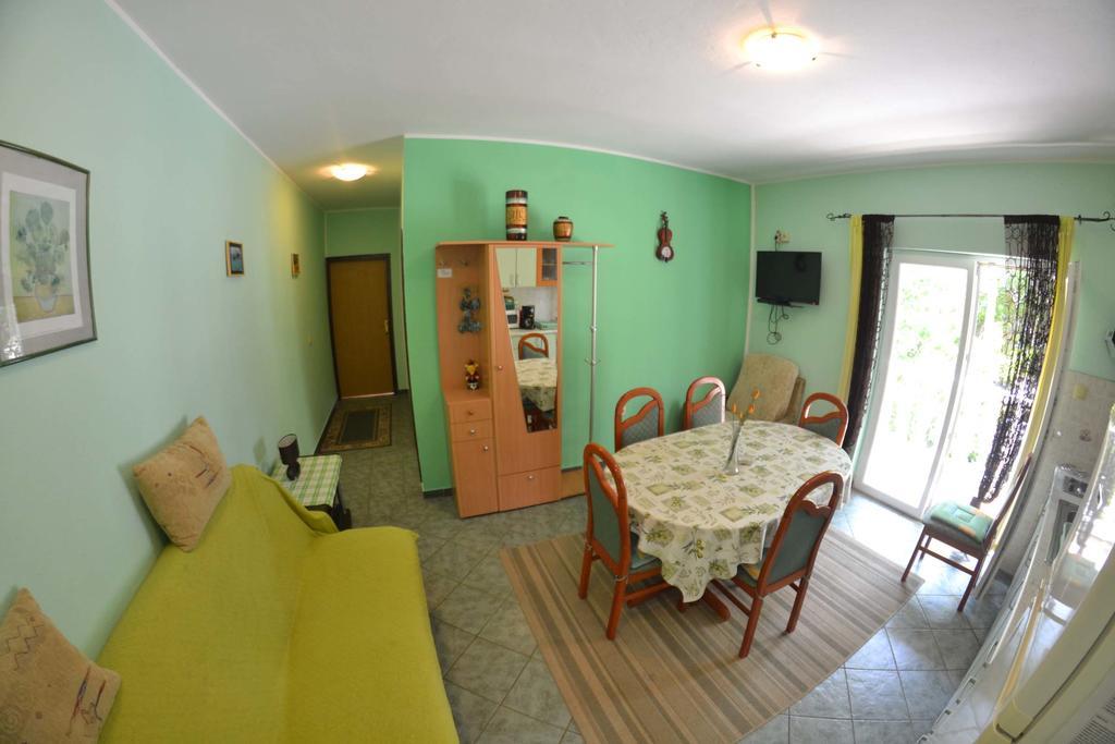 Apartmani Jenny I Tania 로파르 외부 사진